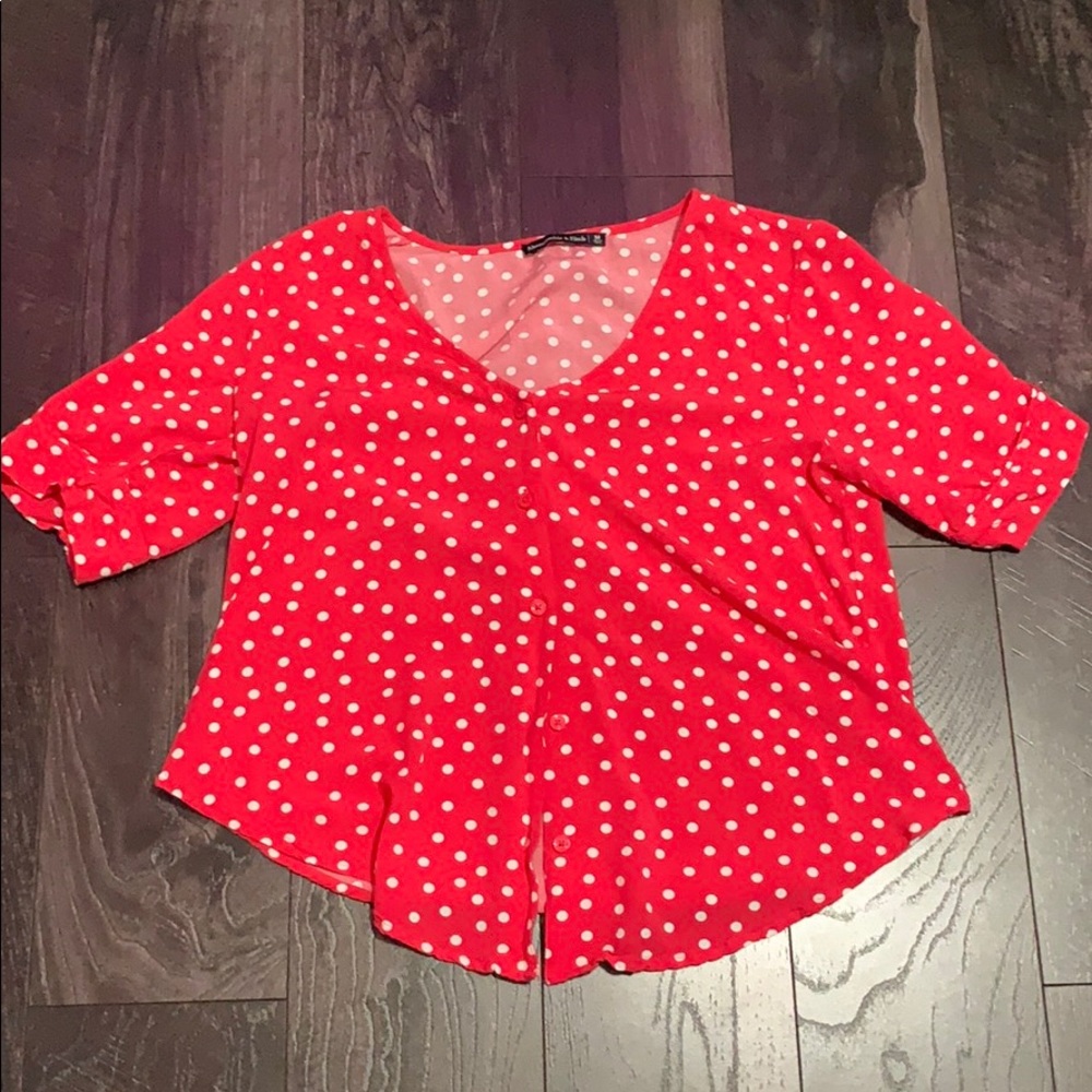 Cute,pink,polka dot button up.